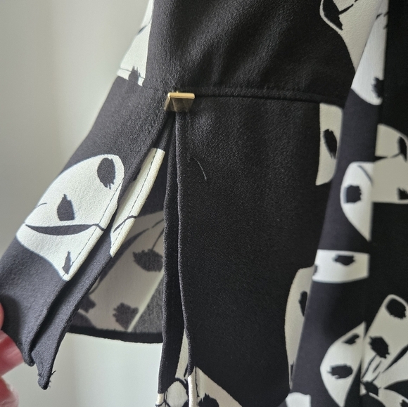 Banana Republic Factory Black And White Bow Dress 3/4 Bell Sleeve. Size 0 - Picture 5 of 13